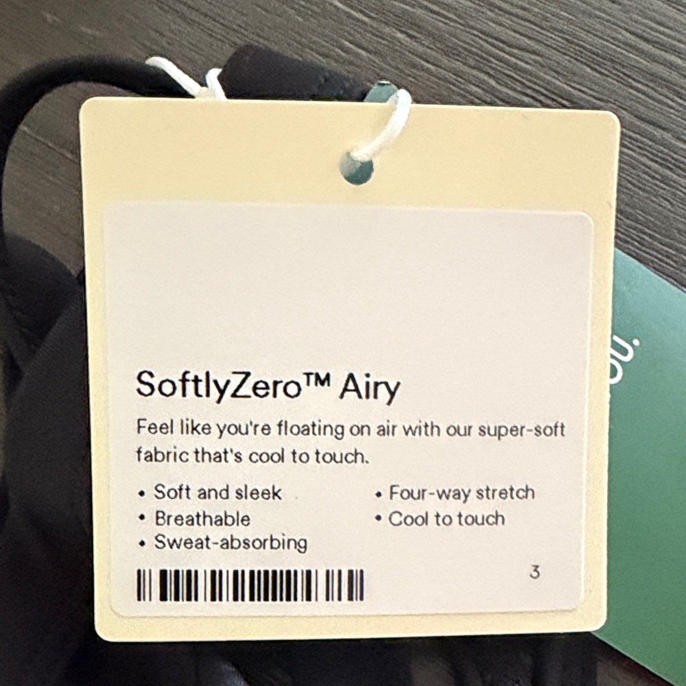 HALARA SoftlyZens Airy Sports Bra in Black - Picture 4 of 4